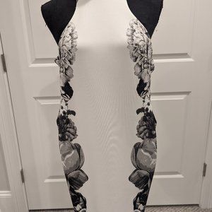 Beautiful Black and White Scuba Material Dress from BEBE XXS
